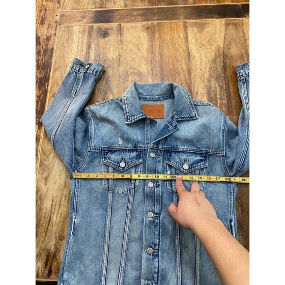 Lucky Brand Blue Boyfriend Trucker Distressed Denim Jeans Jacket Size Small - Picture 5 of 5